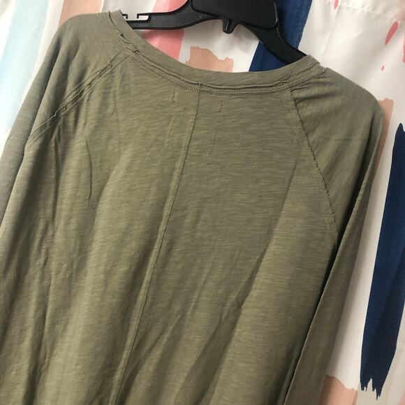 NWOT We the Free / Free People Arden Tee in Washed Army Size Large - Picture 9 of 14